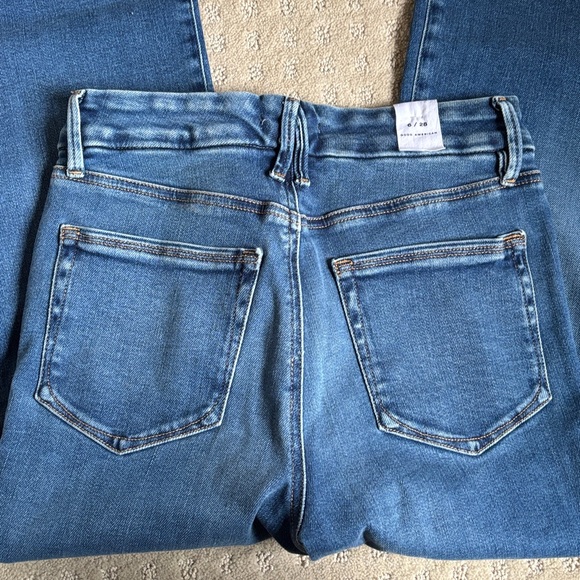 New Good American Crop Mini Boot Jeans - Picture 3 of 3